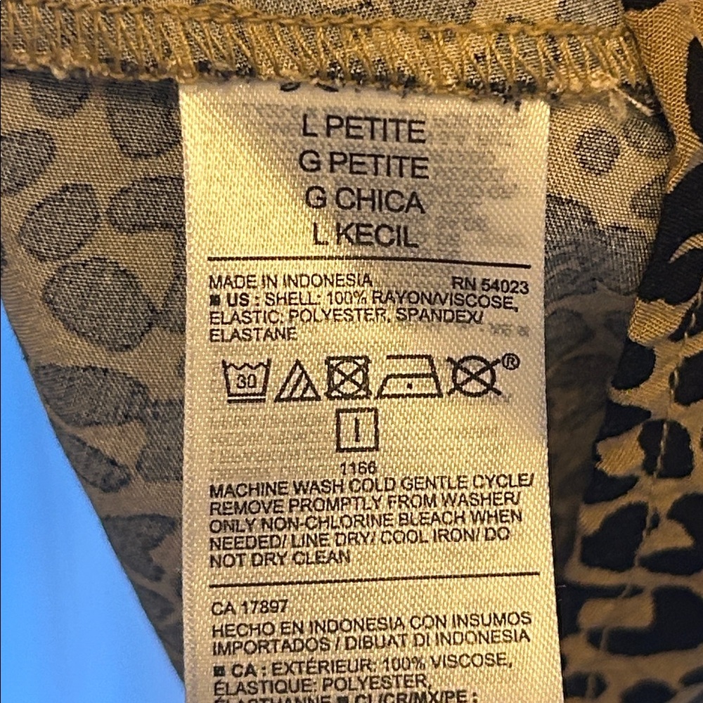 Old Navy Fit & Flare Smocked Cami Midi Leopard Print Sundress (w/Pockets!) - Picture 10 of 10